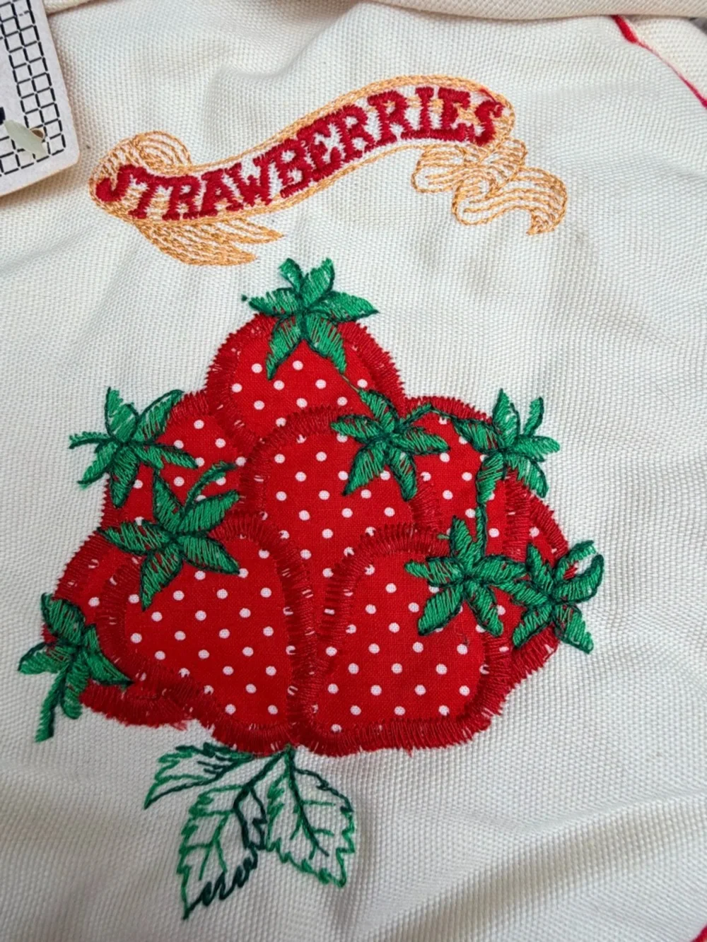 Vintage Strawberry Embroidered Pot Holder Cottagecore‎ Kitchen Decor